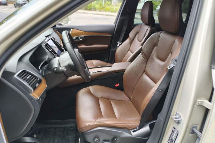 Used Volvo XC90 2019 T6 Zhiyi Edition 7-Seater China VI Standard Left Front Seat