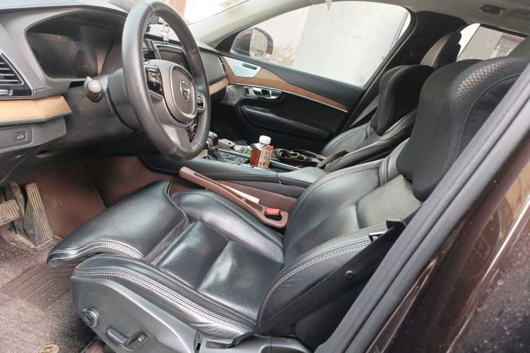 Used Volvo XC90 2019 T6 ZhiZun Edition 7-Seater China V Standard Left Front Seat