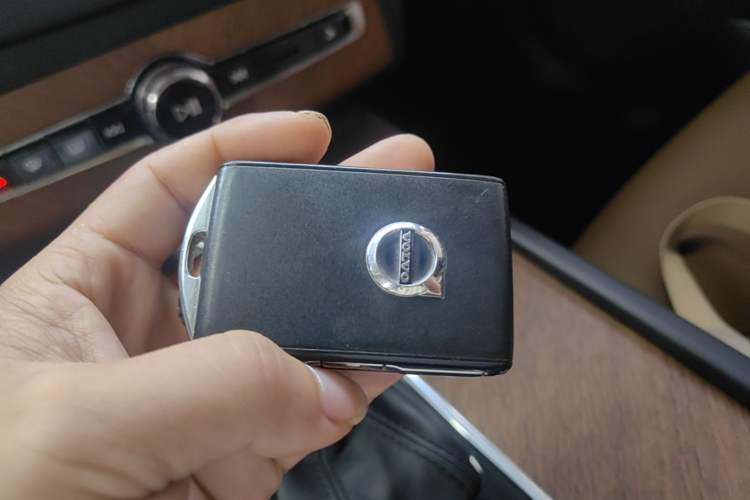 Used Volvo XC90 2019 T6 Zhiyi Edition 7-Seater China VI Standard Vehicle Key