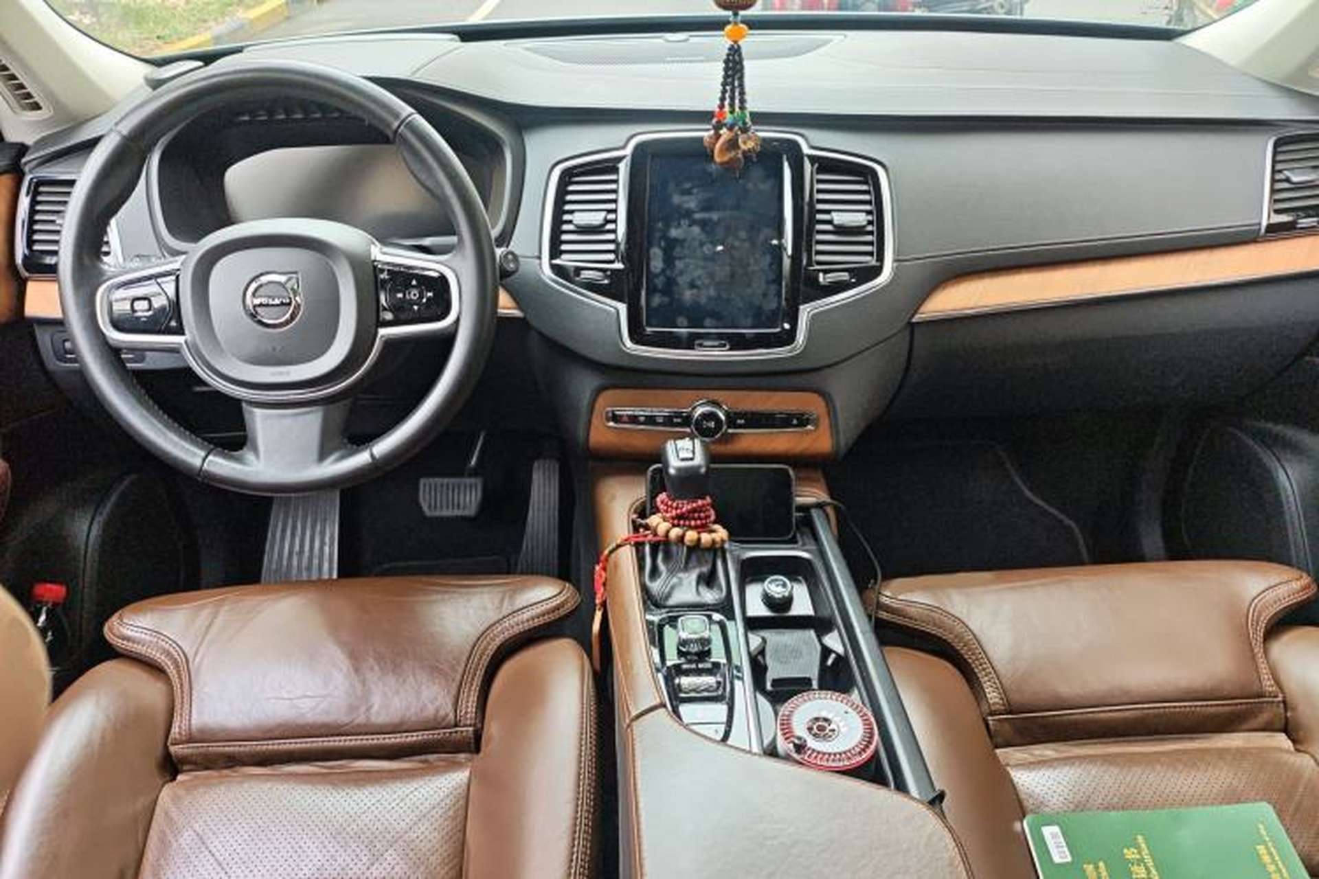 Used Volvo XC90 2019 T6 Zhiya Edition 7-Seater China VI Standard Center Console