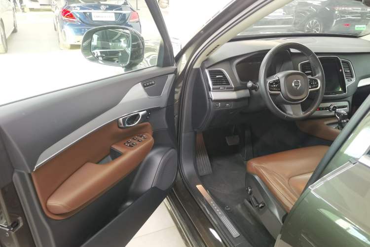 Used Volvo XC90 2019 T5 Zhiyi Edition 7-Seater China V Emission Standard Interior 3