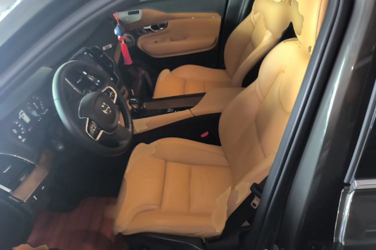 Used Volvo XC90 2019 T6 Prestige 7-Seater China VI Standard Left Front Seat