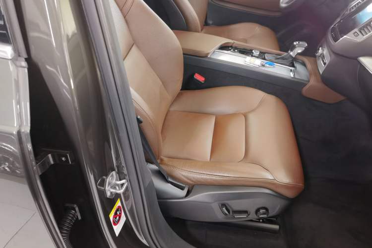 Used Volvo XC90 2019 T5 Zhiyi Edition 7-Seater China V Emission Standard Right Front Seat