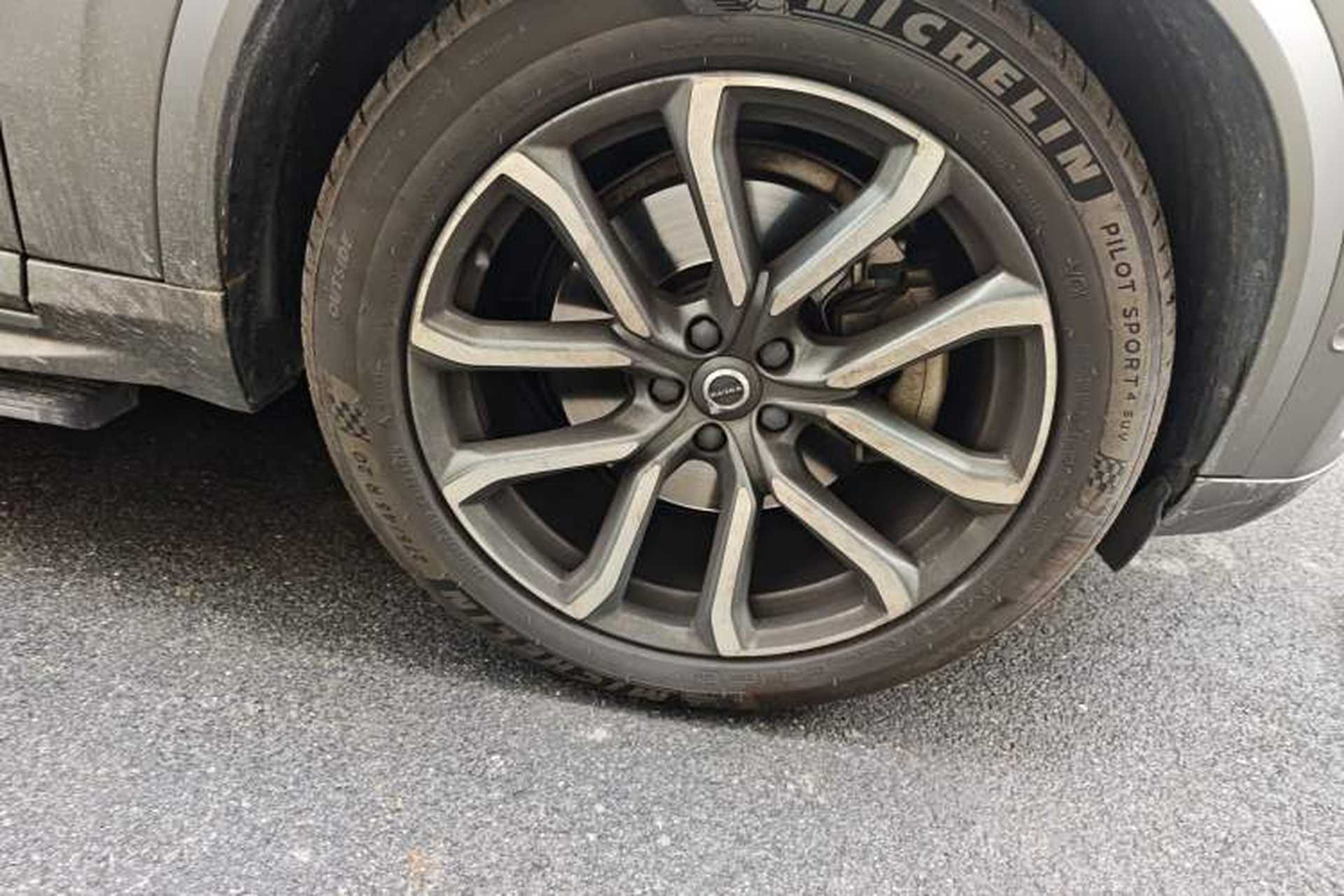 Used Volvo XC90 2019 T6 Zhiya Edition 7-Seater China VI Standard Right Front Wheel Hub