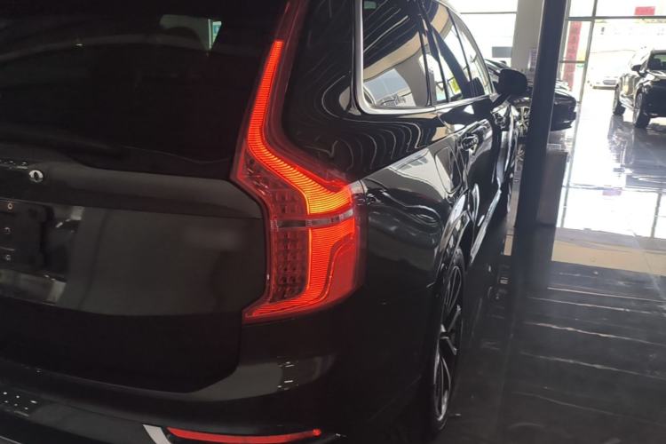 Used Volvo XC90 2019 T6 Prestige 7-Seater China VI Standard Right Rear Taillight