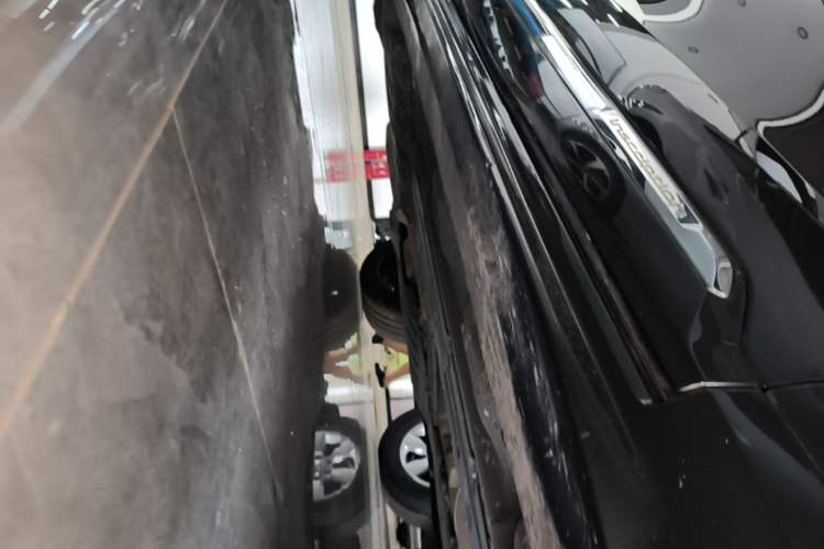 Used Volvo XC90 2019 T6 Prestige 7-Seater China VI Standard Right Side Sill