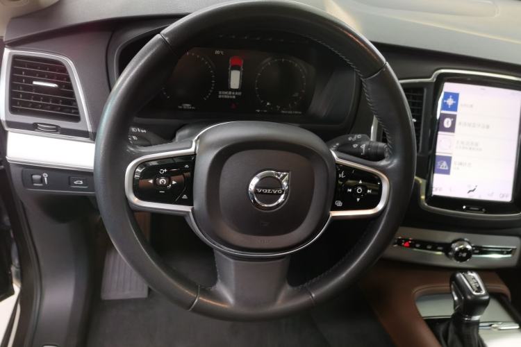 Used Volvo XC90 2019 T5 Zhiyi Edition 7-Seater China V Emission Standard Steering Wheel