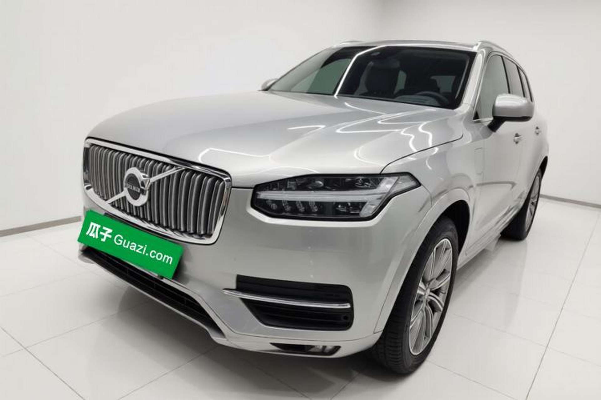 Used Volvo XC90 2019 T5 Zhiyi Edition 5-Seater China V Standard Front Left 45 Deg
