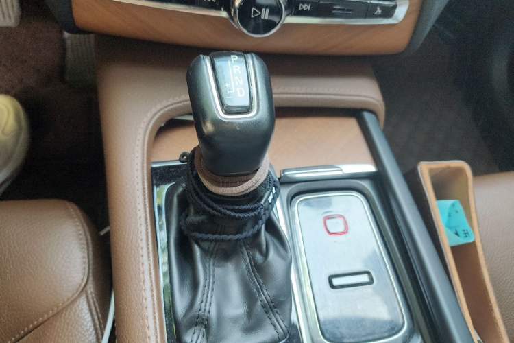 Used Volvo XC90 2019 T6 Zhiyi Edition 7-Seater China V Emission Standard Gear Lever
