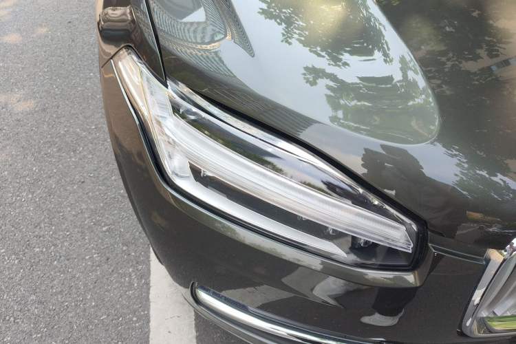 Used Volvo XC90 2019 T6 Zhiyi Edition 7-Seater China V Emission Standard Right Front Headlight