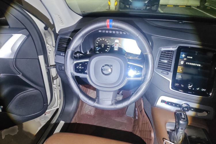 Used Volvo XC90 2019 T5 Zhiyi Edition 5-Seater China V Standard Steering Wheel