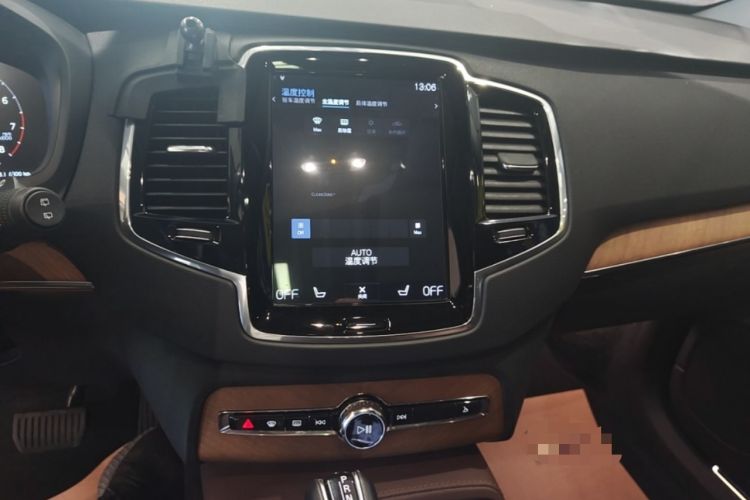 Used Volvo XC90 2019 T6 Zhiyi Edition 7-Seater China VI Standard Audio And AC Panel