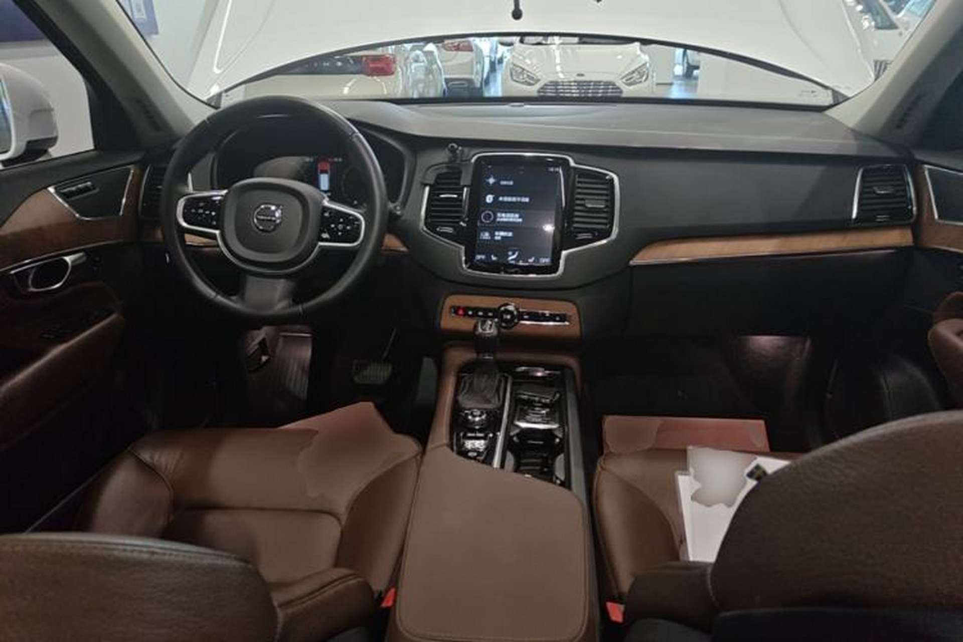 Used Volvo XC90 2019 T6 Zhiyi Edition 7-Seater China VI Standard Center Console