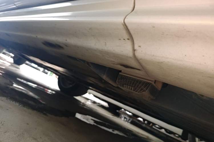 Used Volvo XC90 2019 T6 Zhiyi Edition 7-Seater China V Emission Standard Chassis Rear Left