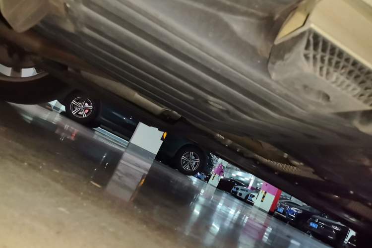 Used Volvo XC90 2019 T6 Zhiyi Edition 7-Seater China V Emission Standard Chassis Rear Right