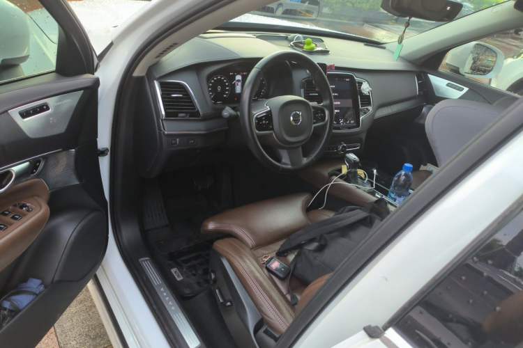 Used Volvo XC90 2019 T6 ZhiZun Edition 7-Seater China V Standard Driver Seat