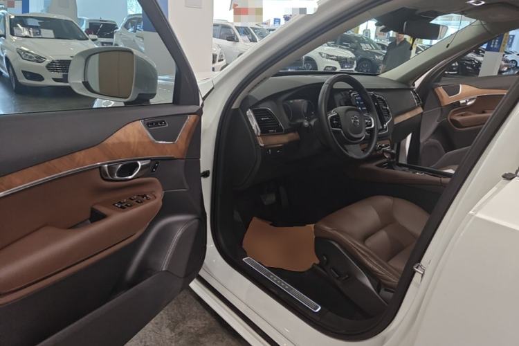 Used Volvo XC90 2019 T6 Zhiyi Edition 7-Seater China VI Standard Driver Seat