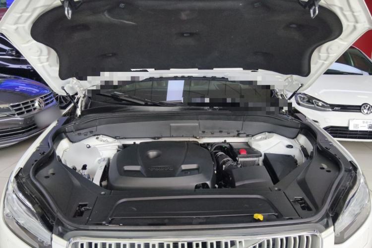 Used Volvo XC90 2019 T6 Luxury Edition 7-seater China V Standard Engine Bay