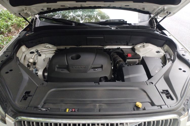 Used Volvo XC90 2019 T6 Luxury Edition 7-seater China V Standard Engine Bay