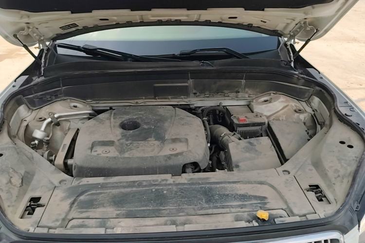 Used Volvo XC90 2019 T5 Zhiyi Edition 5-Seater China V Standard Engine Bay
