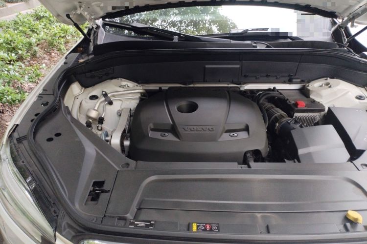 Used Volvo XC90 2019 T6 Luxury Edition 7-seater China V Standard Engine Bay Right