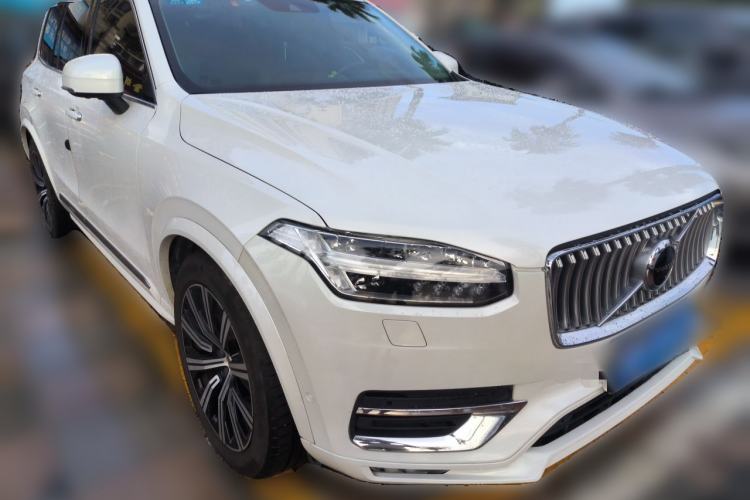 Used Volvo XC90 2019 T6 ZhiZun Edition 7-Seater China V Standard Front Right 45 Deg