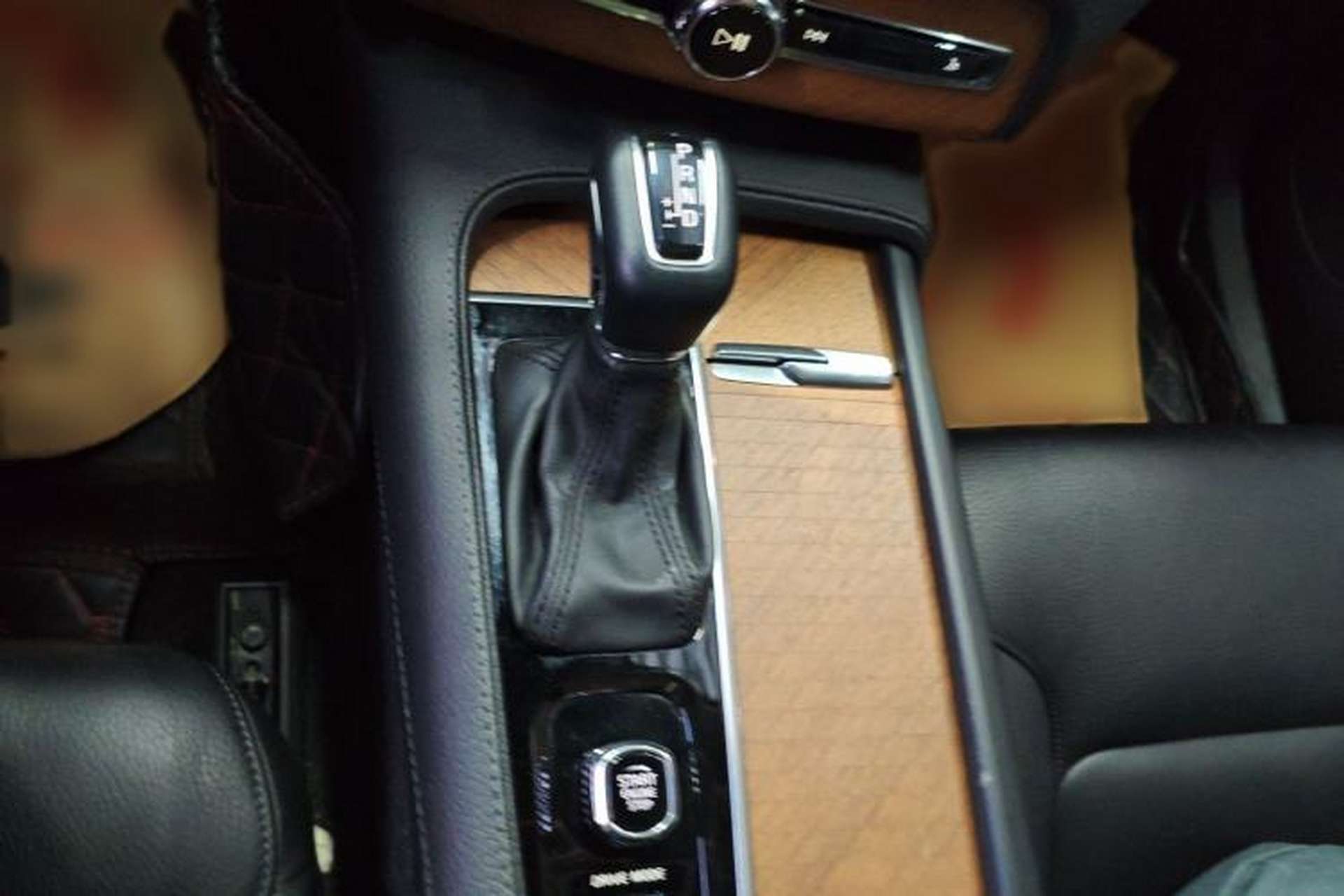 Used Volvo XC90 2019 T6 Zhiyi Edition 7-Seater China VI Standard Gear Lever