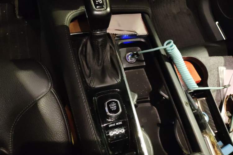 Used Volvo XC90 2019 T6 Zhiyi Edition 7-Seater China V Emission Standard Gear Lever