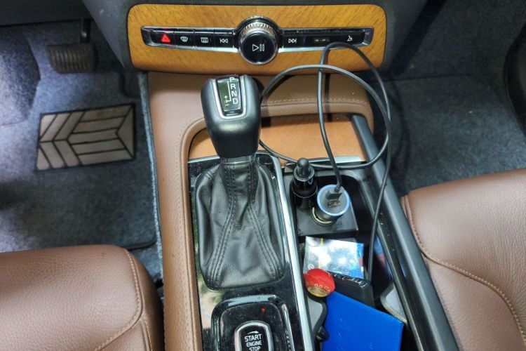 Used Volvo XC90 2019 T5 Zhiyi Edition 5-Seater China V Standard Gear Lever