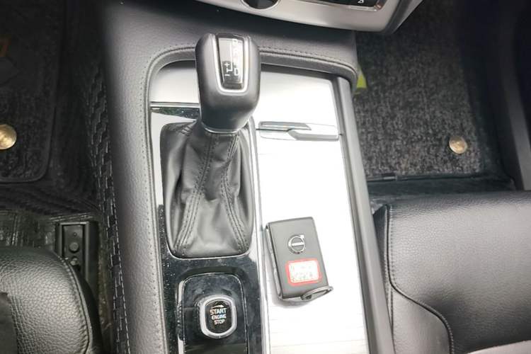 Used Volvo XC90 2019 T5 Zhiyi Edition 5-Seater China V Standard Gear Lever