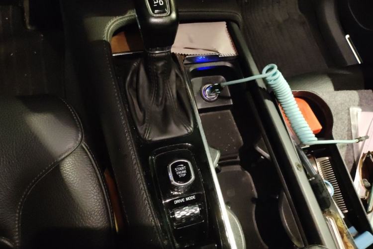 Used Volvo XC90 2019 T6 Zhiyi Edition 7-Seater China V Emission Standard Gear Lever