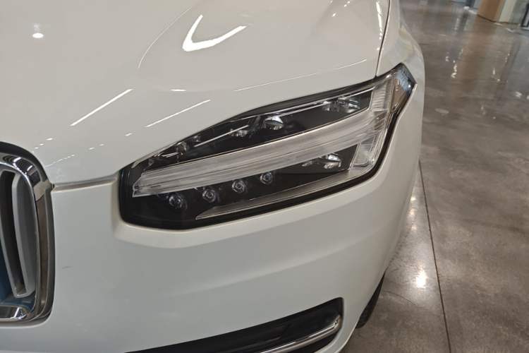 Used Volvo XC90 2019 T6 Zhiyi Edition 7-Seater China VI Standard Left Front Headlight