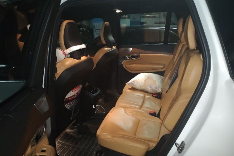Used Volvo XC90 2019 T6 ZhiZun Edition 7-Seater China V Standard Left Rear Seat