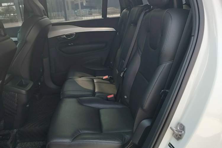 Used Volvo XC90 2019 T5 Zhiyi Edition 5-Seater China V Standard Left Rear Seat