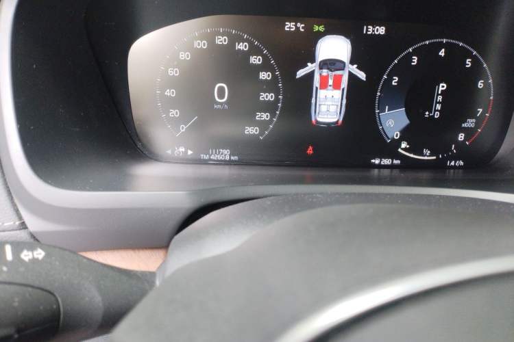 Used Volvo XC90 2019 T6 Luxury Edition 7-seater China V Standard Odometer Close Up