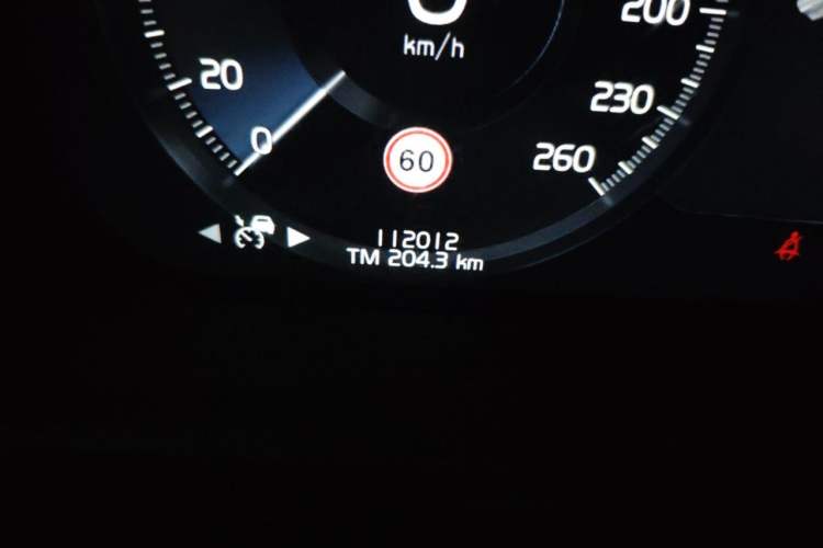 Used Volvo XC90 2019 T6 Zhiyi Edition 7-Seater China V Emission Standard Odometer Close Up