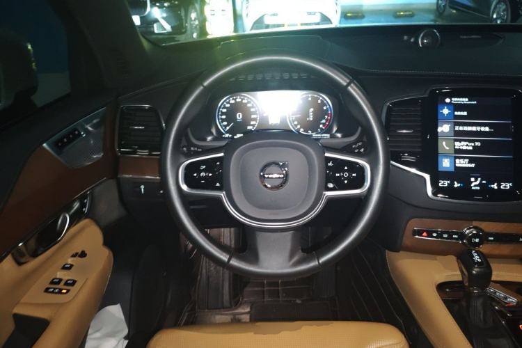 Used Volvo XC90 2019 T6 ZhiZun Edition 7-Seater China V Standard Steering Wheel