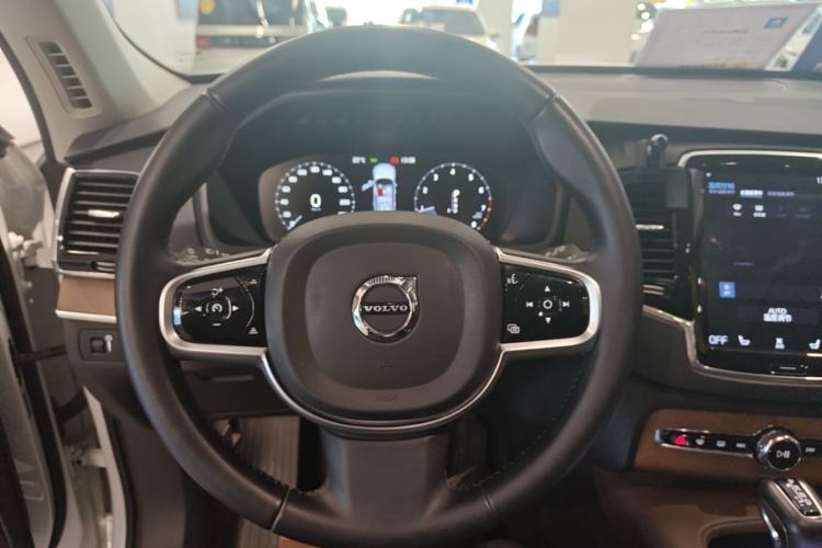 Used Volvo XC90 2019 T6 Zhiyi Edition 7-Seater China VI Standard Steering Wheel