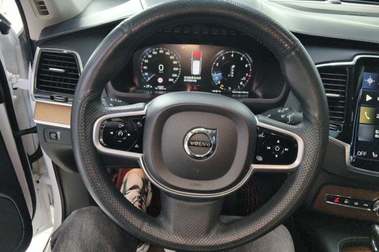 Used Volvo XC90 2019 T6 Luxury Edition 7-seater China V Standard Steering Wheel