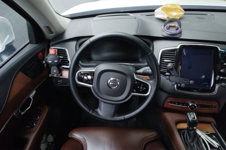 Used Volvo XC90 2019 T6 Luxury Edition 7-seater China V Standard Steering Wheel