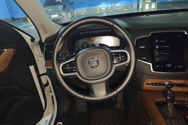 Used Volvo XC90 2019 T6 Zhiyi Edition 7-Seater China V Emission Standard Steering Wheel