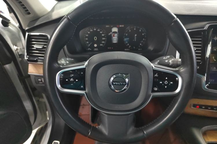 Used Volvo XC90 2019 T6 Luxury Edition 7-seater China V Standard Steering Wheel