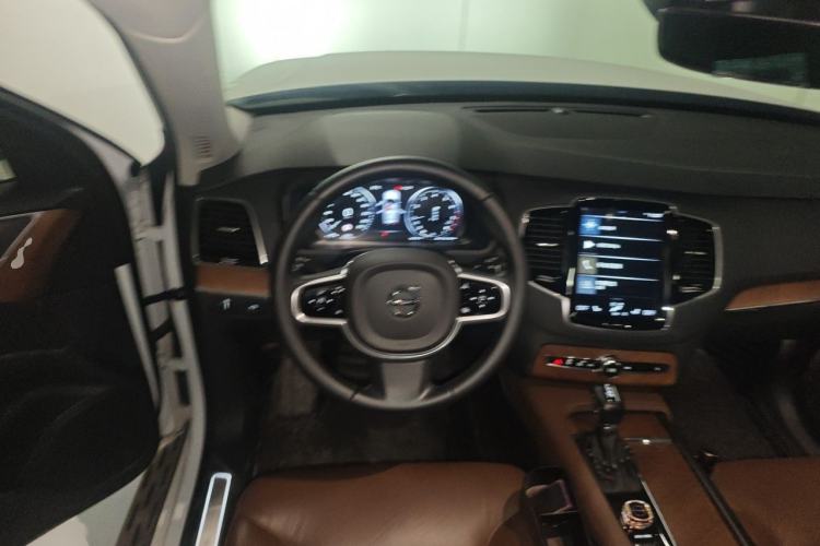 Used Volvo XC90 2019 T6 Zhiyi Edition 7-Seater China V Emission Standard Steering Wheel
