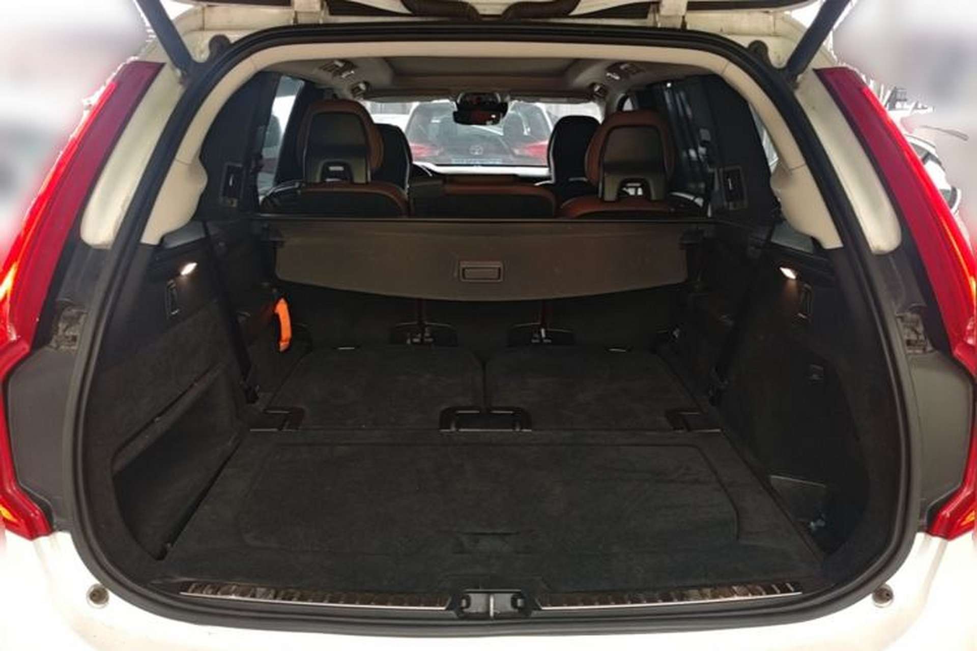 Used Volvo XC90 2019 T6 Zhiyi Edition 7-Seater China V Emission Standard Trunk