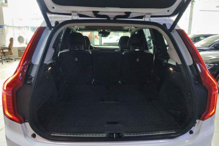 Used Volvo XC90 2019 T6 Luxury Edition 7-seater China V Standard Trunk