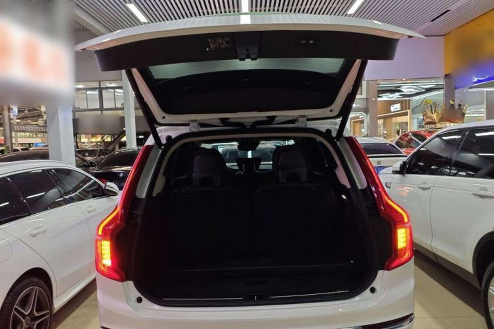 Used Volvo XC90 2019 T6 Zhiyi Edition 7-Seater China VI Standard Trunk