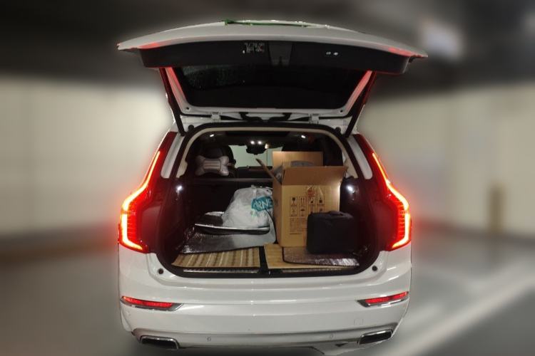 Used Volvo XC90 2019 T6 Zhiyi Edition 7-Seater China V Emission Standard Trunk