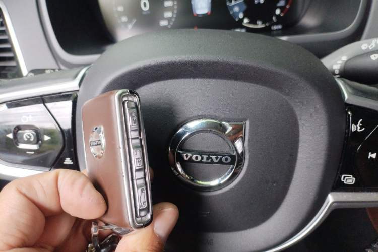 Used Volvo XC90 2019 T6 Luxury Edition 7-seater China V Standard Vehicle Key