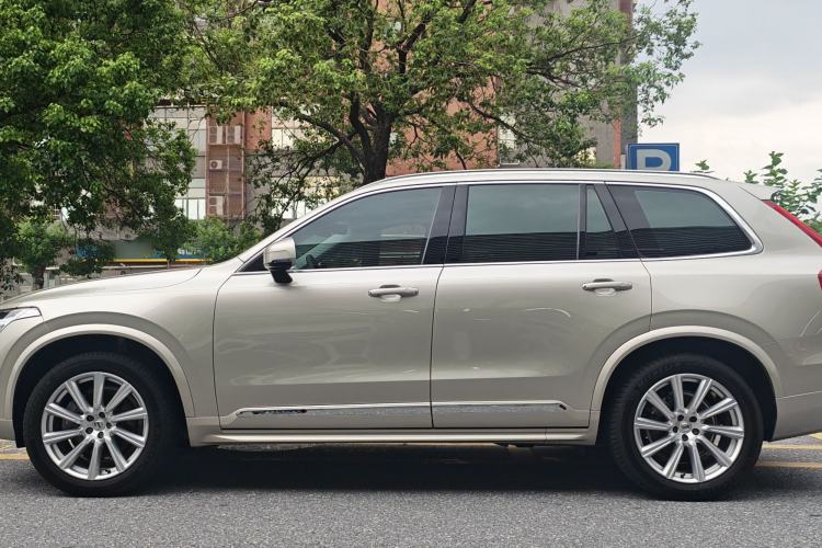 Used Volvo XC90 2019 T6 Zhiyi Edition 7-Seater China VI Standard Exterior 3