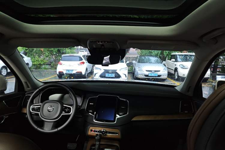 Used Volvo XC90 2019 T6 Zhiyi Edition 7-Seater China VI Standard Headliner